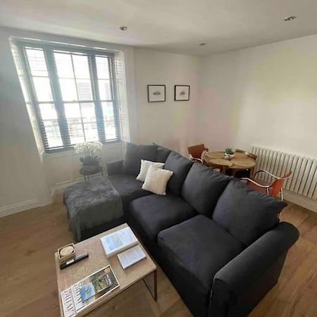 Abergavenny Center 2-Bed Flat Apartment Exterior foto