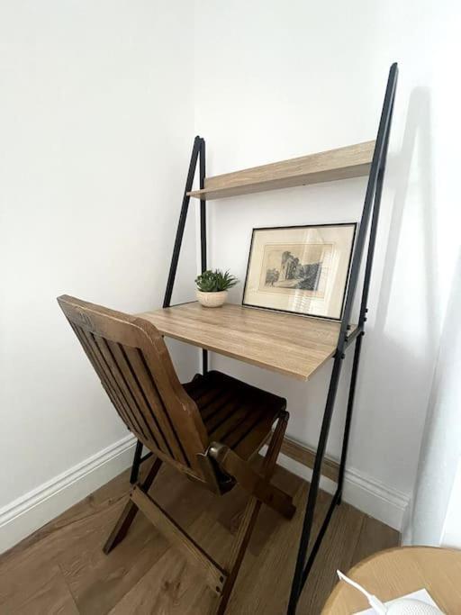 Abergavenny Center 2-Bed Flat Apartment Exterior foto