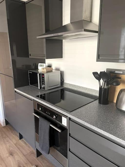 Abergavenny Center 2-Bed Flat Apartment Exterior foto